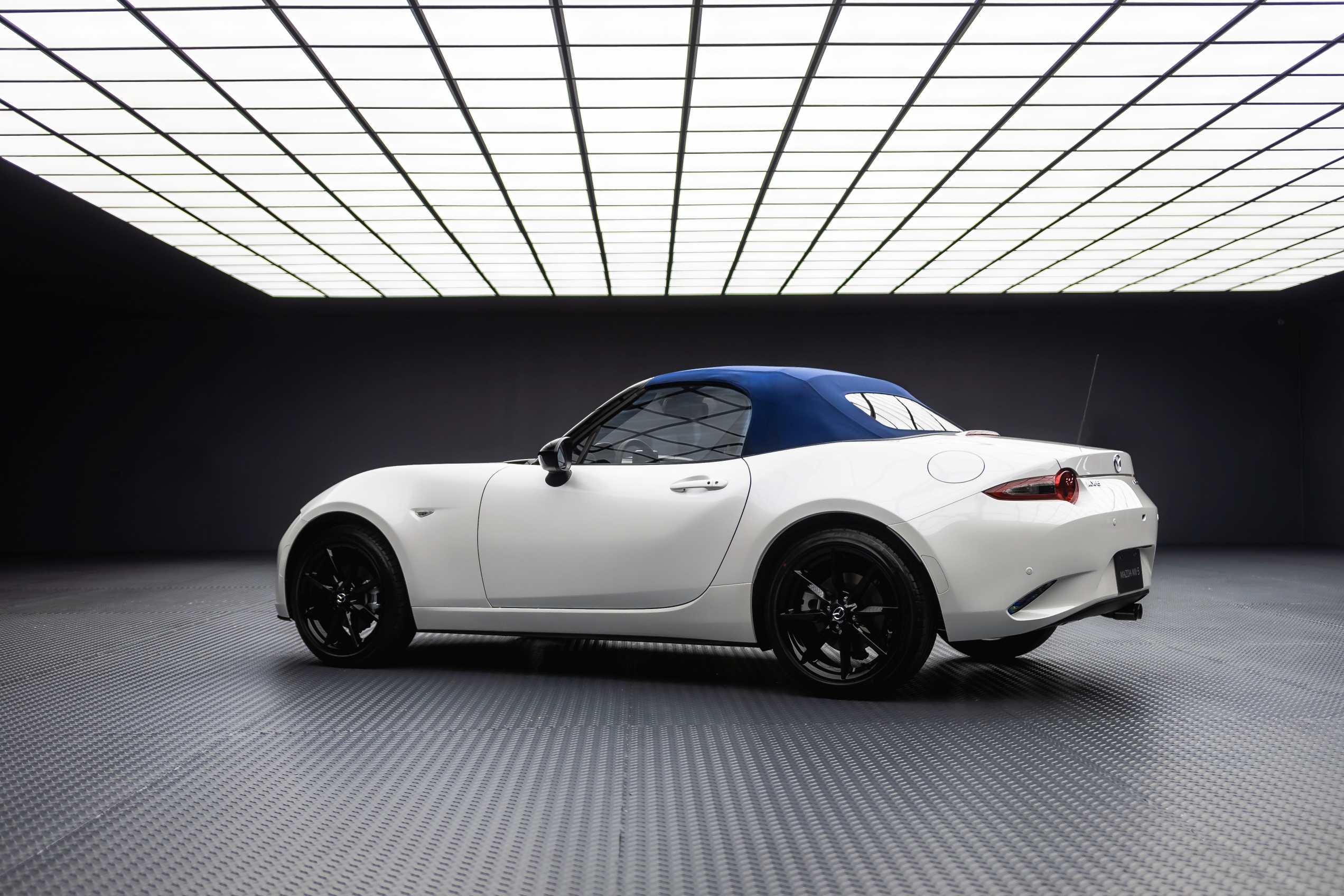 NEW MAZDA MX-5 R S 極致配備 大幅度升級 駕馭樂趣無與倫比